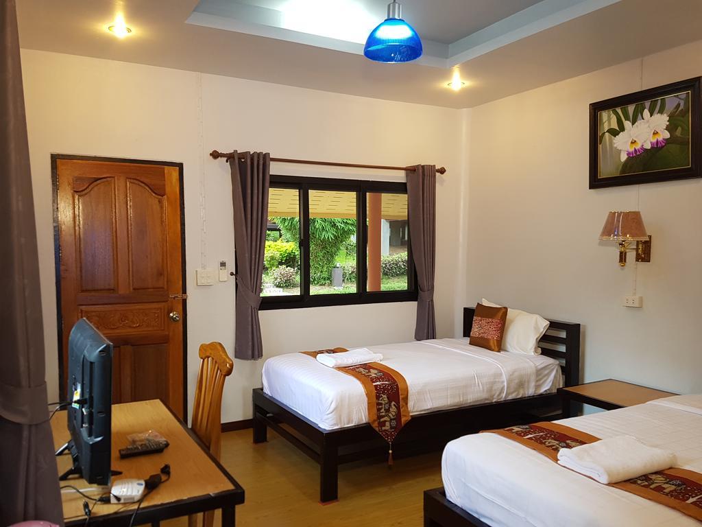 Ban Phumon Talang Resort Ban Mon Talaeng Buitenkant foto