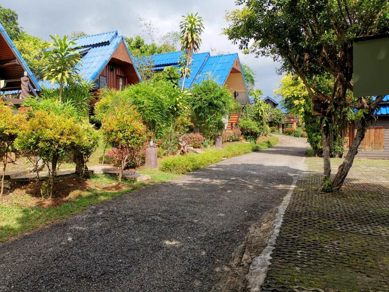 Ban Phumon Talang Resort Ban Mon Talaeng Buitenkant foto